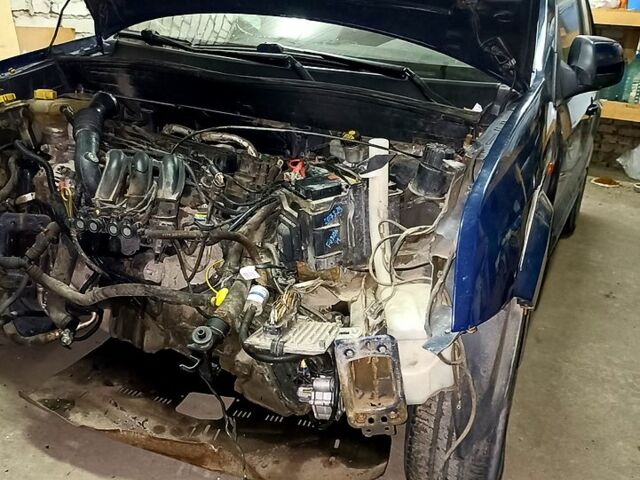 Форд Фьюжн, объемом двигателя 14 л и пробегом 0 тыс. км за 2000 $, фото 3 на Automoto.ua