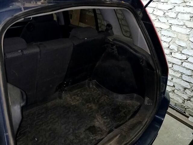 Форд Фьюжн, объемом двигателя 14 л и пробегом 0 тыс. км за 2000 $, фото 11 на Automoto.ua