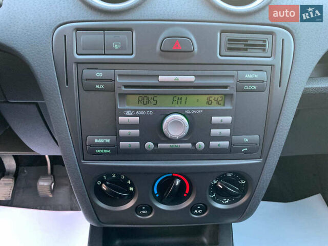 Форд Фьюжен, об'ємом двигуна 1.4 л та пробігом 125 тис. км за 4790 $, фото 22 на Automoto.ua
