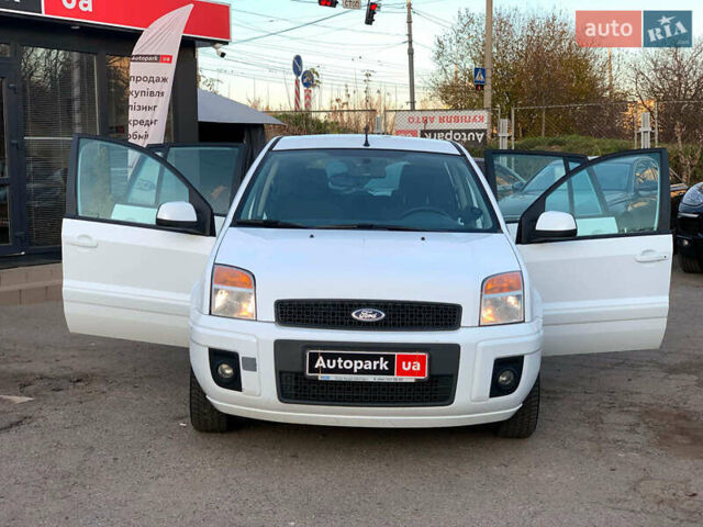 Форд Фьюжен, об'ємом двигуна 1.4 л та пробігом 125 тис. км за 4790 $, фото 8 на Automoto.ua