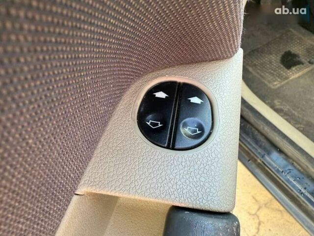 Форд Фьюжен, об'ємом двигуна 1.4 л та пробігом 235 тис. км за 4390 $, фото 15 на Automoto.ua