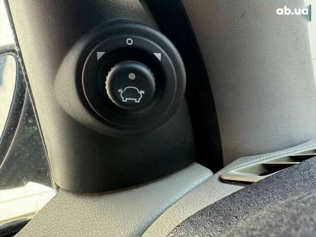 Форд Фьюжен, об'ємом двигуна 1.4 л та пробігом 235 тис. км за 4390 $, фото 23 на Automoto.ua