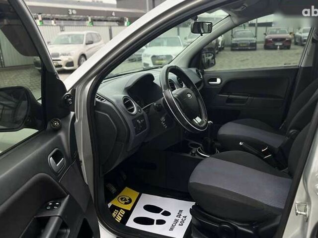 Форд Фьюжн, объемом двигателя 1.4 л и пробегом 110 тыс. км за 5600 $, фото 8 на Automoto.ua