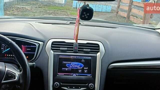 Форд Фьюжен, об'ємом двигуна 2 л та пробігом 125 тис. км за 9100 $, фото 23 на Automoto.ua