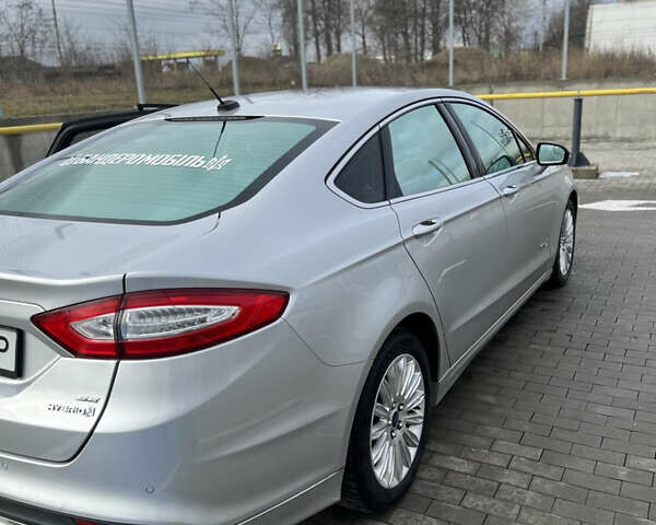 Форд Фьюжен, об'ємом двигуна 2 л та пробігом 239 тис. км за 10000 $, фото 2 на Automoto.ua