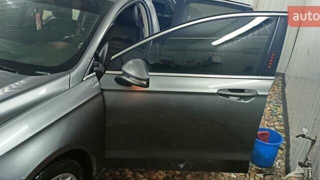 Форд Фьюжен, об'ємом двигуна 2 л та пробігом 125 тис. км за 9100 $, фото 20 на Automoto.ua