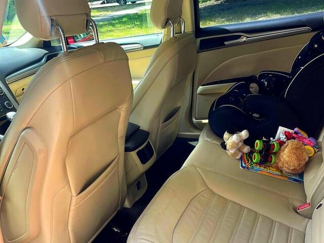 Форд Фьюжен, об'ємом двигуна 20 л та пробігом 287 тис. км за 9599 $, фото 6 на Automoto.ua