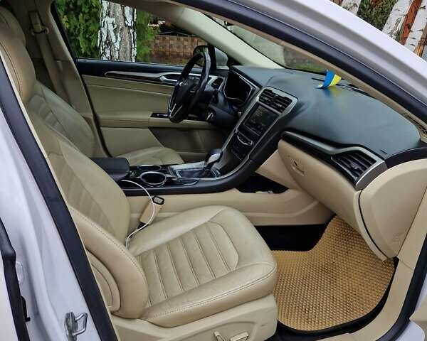 Форд Фьюжен, об'ємом двигуна 2 л та пробігом 226 тис. км за 12100 $, фото 7 на Automoto.ua