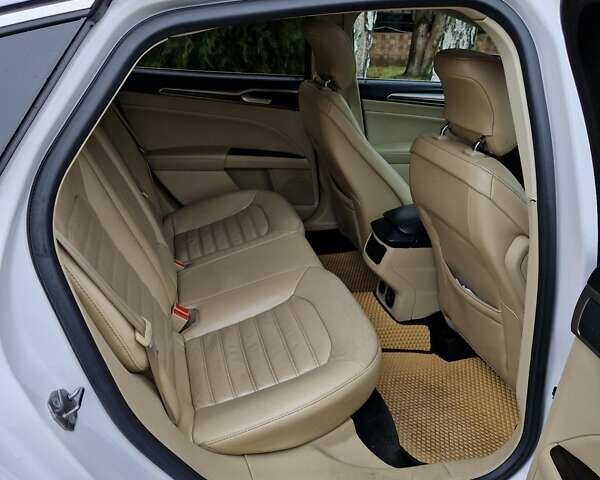 Форд Фьюжен, об'ємом двигуна 2 л та пробігом 226 тис. км за 12100 $, фото 8 на Automoto.ua