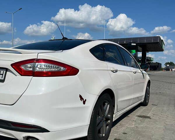 Форд Фьюжн, объемом двигателя 2.5 л и пробегом 245 тыс. км за 8000 $, фото 5 на Automoto.ua