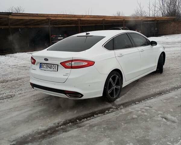 Форд Фьюжн, объемом двигателя 2 л и пробегом 212 тыс. км за 9500 $, фото 6 на Automoto.ua