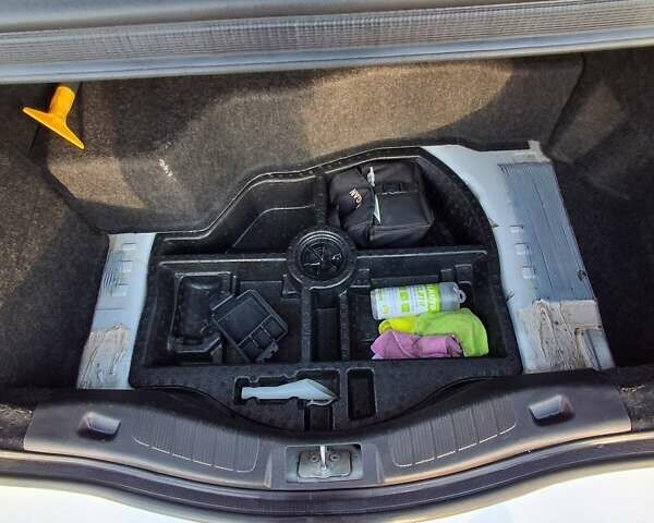 Форд Фьюжен, об'ємом двигуна 2 л та пробігом 180 тис. км за 10700 $, фото 29 на Automoto.ua