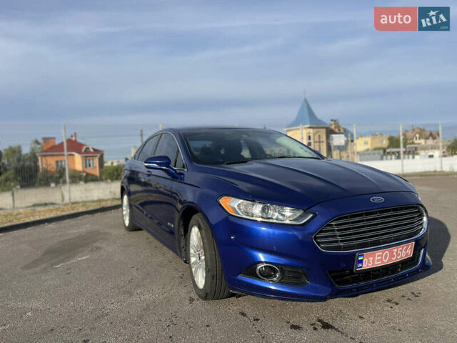 Форд Фьюжн, объемом двигателя 0 л и пробегом 200 тыс. км за 12100 $, фото 2 на Automoto.ua