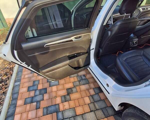 Форд Фьюжен, об'ємом двигуна 2 л та пробігом 180 тис. км за 10700 $, фото 14 на Automoto.ua