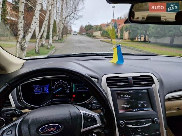Форд Фьюжен, об'ємом двигуна 2 л та пробігом 226 тис. км за 12100 $, фото 6 на Automoto.ua