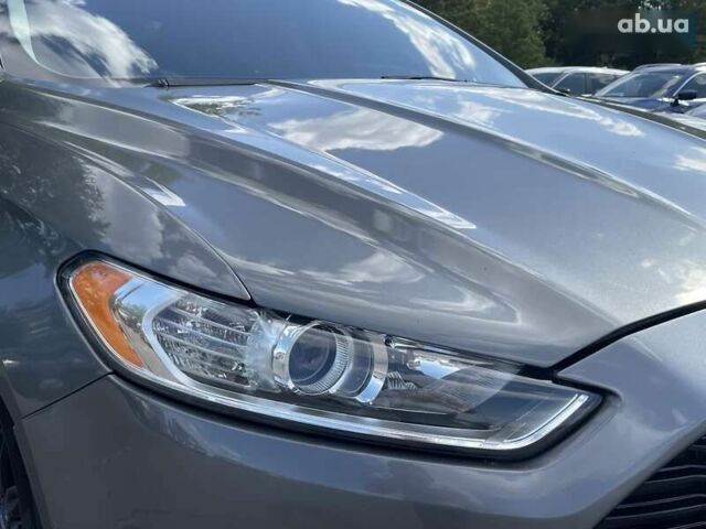 Форд Фьюжен, об'ємом двигуна 0 л та пробігом 245 тис. км за 10500 $, фото 4 на Automoto.ua