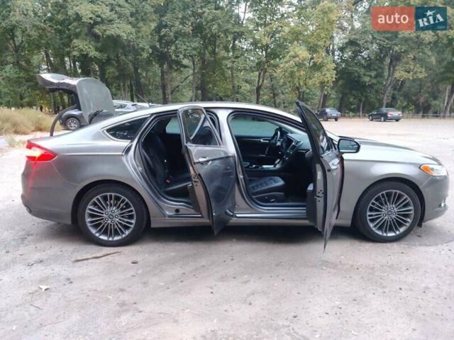 Форд Фьюжн, объемом двигателя 2 л и пробегом 195 тыс. км за 10700 $, фото 17 на Automoto.ua