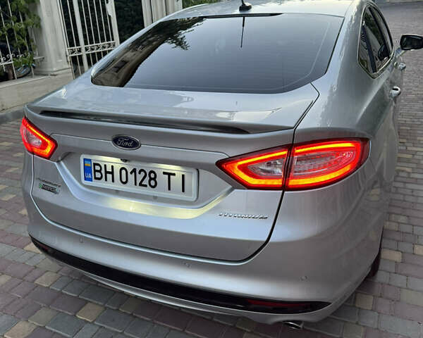 Форд Фьюжен, об'ємом двигуна 2 л та пробігом 218 тис. км за 10000 $, фото 20 на Automoto.ua