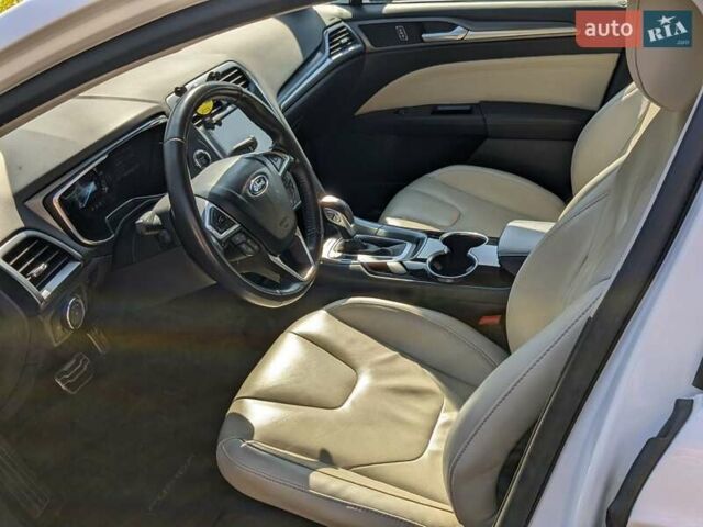 Форд Фьюжен, об'ємом двигуна 2 л та пробігом 210 тис. км за 12000 $, фото 5 на Automoto.ua