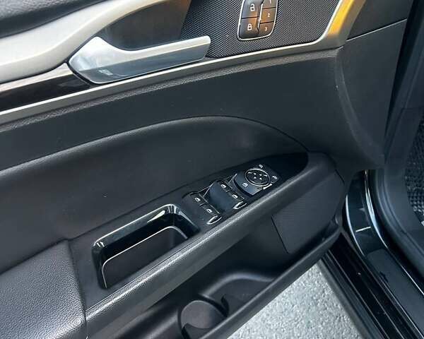 Форд Фьюжн, объемом двигателя 2 л и пробегом 145 тыс. км за 9800 $, фото 42 на Automoto.ua