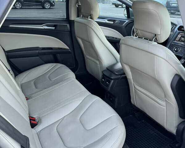 Форд Фьюжен, об'ємом двигуна 2 л та пробігом 218 тис. км за 10000 $, фото 12 на Automoto.ua