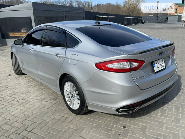 Форд Фьюжен, об'ємом двигуна 2 л та пробігом 183 тис. км за 11300 $, фото 4 на Automoto.ua