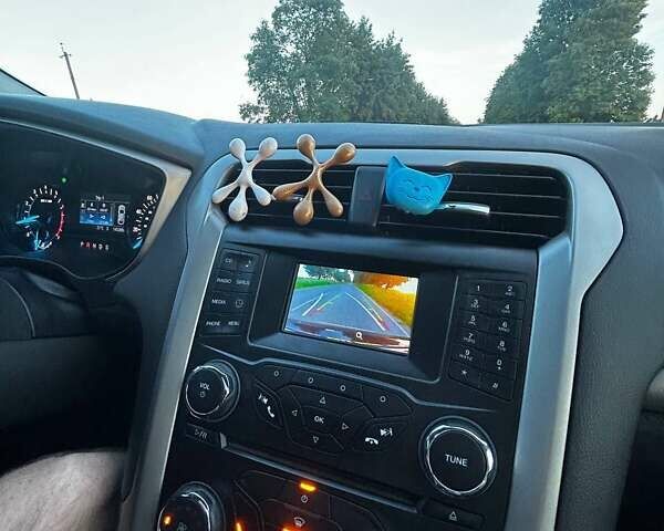 Форд Фьюжн, объемом двигателя 2 л и пробегом 145 тыс. км за 9800 $, фото 56 на Automoto.ua
