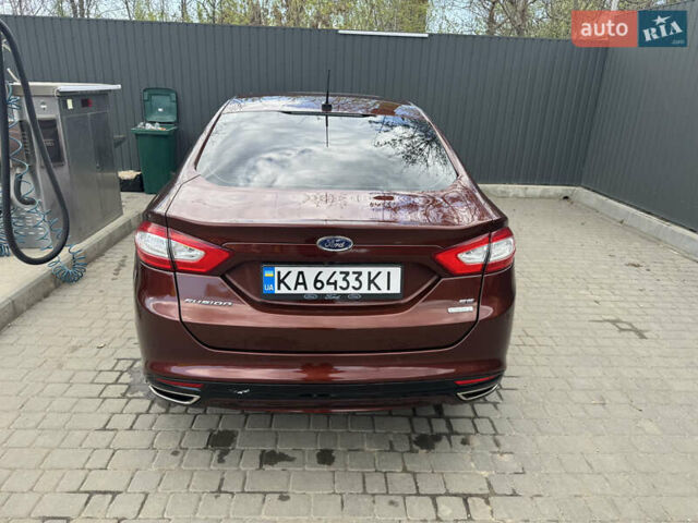 Форд Фьюжн, объемом двигателя 2 л и пробегом 180 тыс. км за 10000 $, фото 3 на Automoto.ua
