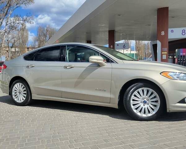 Форд Фьюжн, объемом двигателя 2 л и пробегом 120 тыс. км за 16000 $, фото 4 на Automoto.ua