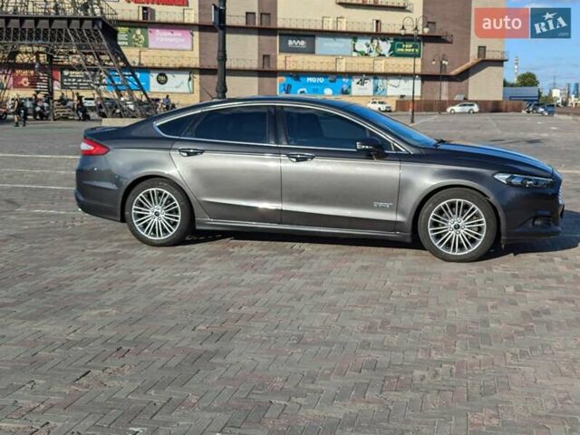 Форд Фьюжн, объемом двигателя 2 л и пробегом 131 тыс. км за 13500 $, фото 9 на Automoto.ua