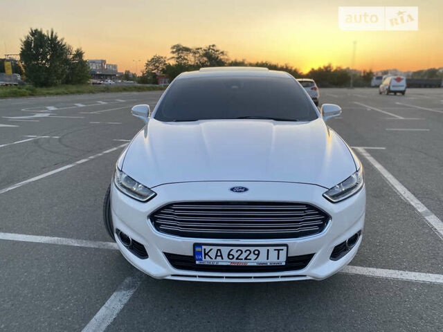 Форд Фьюжен, об'ємом двигуна 2 л та пробігом 116 тис. км за 10800 $, фото 1 на Automoto.ua