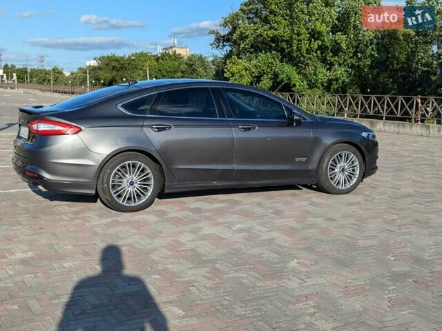 Форд Фьюжн, объемом двигателя 2 л и пробегом 131 тыс. км за 13500 $, фото 8 на Automoto.ua