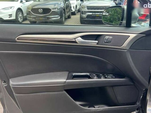 Форд Фьюжн, объемом двигателя 2 л и пробегом 123 тыс. км за 10900 $, фото 7 на Automoto.ua