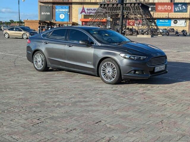 Форд Фьюжн, объемом двигателя 2 л и пробегом 131 тыс. км за 13500 $, фото 11 на Automoto.ua