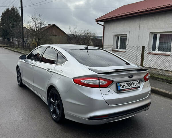 Форд Фьюжн, объемом двигателя 2.5 л и пробегом 205 тыс. км за 9000 $, фото 5 на Automoto.ua