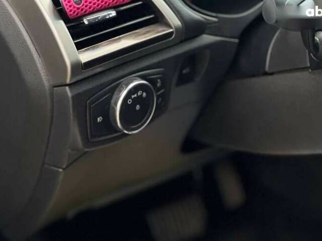 Форд Фьюжн, объемом двигателя 2 л и пробегом 123 тыс. км за 10900 $, фото 11 на Automoto.ua