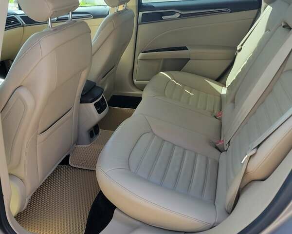 Форд Фьюжн, объемом двигателя 2 л и пробегом 120 тыс. км за 16000 $, фото 6 на Automoto.ua