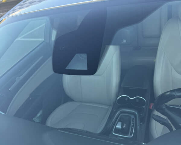 Форд Фьюжен, об'ємом двигуна 2 л та пробігом 218 тис. км за 10000 $, фото 17 на Automoto.ua