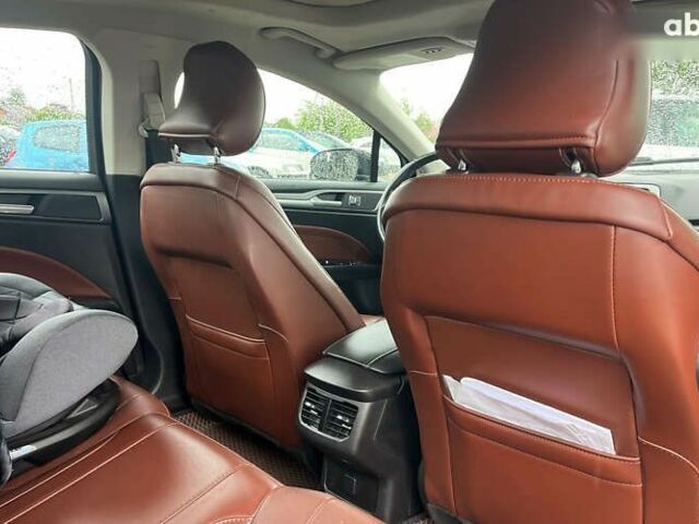 Форд Фьюжн, объемом двигателя 2 л и пробегом 120 тыс. км за 15000 $, фото 13 на Automoto.ua