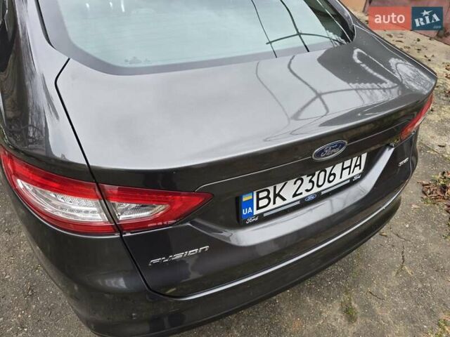 Форд Фьюжен, об'ємом двигуна 2.5 л та пробігом 159 тис. км за 9800 $, фото 4 на Automoto.ua