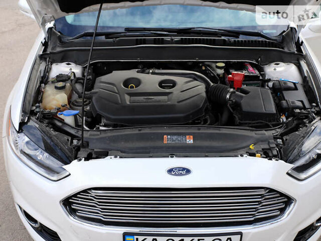 Форд Фьюжен, об'ємом двигуна 2 л та пробігом 134 тис. км за 12000 $, фото 6 на Automoto.ua