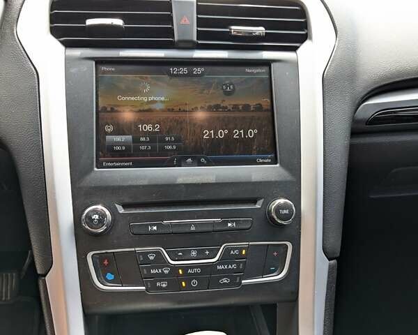 Форд Фьюжн, объемом двигателя 2.49 л и пробегом 253 тыс. км за 10200 $, фото 33 на Automoto.ua