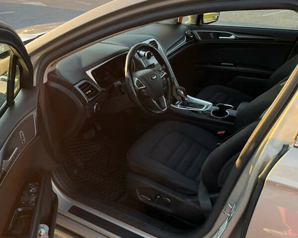 Форд Фьюжн, объемом двигателя 2 л и пробегом 210 тыс. км за 8500 $, фото 13 на Automoto.ua