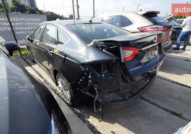 Форд Фьюжн, объемом двигателя 2 л и пробегом 151 тыс. км за 9000 $, фото 1 на Automoto.ua