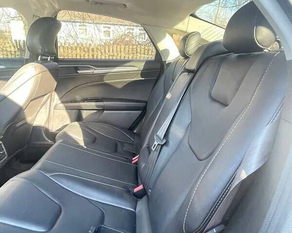 Форд Фьюжн, объемом двигателя 2 л и пробегом 260 тыс. км за 10700 $, фото 11 на Automoto.ua