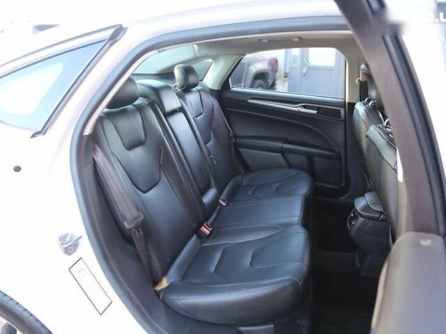 Форд Фьюжен, об'ємом двигуна 2 л та пробігом 157 тис. км за 11000 $, фото 10 на Automoto.ua