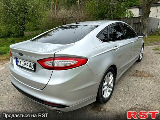 Форд Фьюжн 2015 в Харькове на Automoto.ua Форд Фьюжн, объемом двигателя 2.5 л и пробегом 223 тыс. км за 9999 $, фото 4 на Automoto.ua