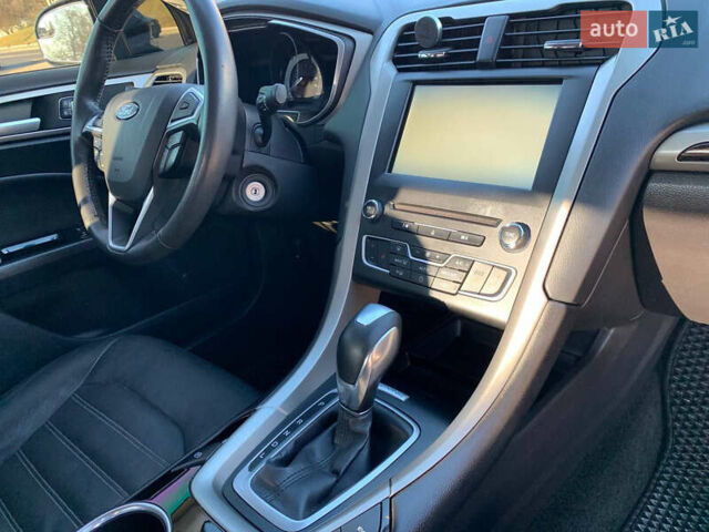 Форд Фьюжн, объемом двигателя 2 л и пробегом 185 тыс. км за 15668 $, фото 27 на Automoto.ua