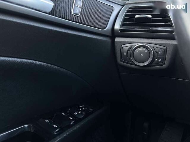 Форд Фьюжн 2015 в Киеве на Automoto.ua Форд Фьюжн, объемом двигателя 0 л и пробегом 115 тыс. км за 10750 $, фото 23 на Automoto.ua