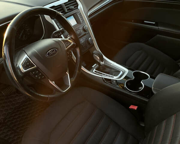 Форд Фьюжн, объемом двигателя 2 л и пробегом 210 тыс. км за 8500 $, фото 14 на Automoto.ua
